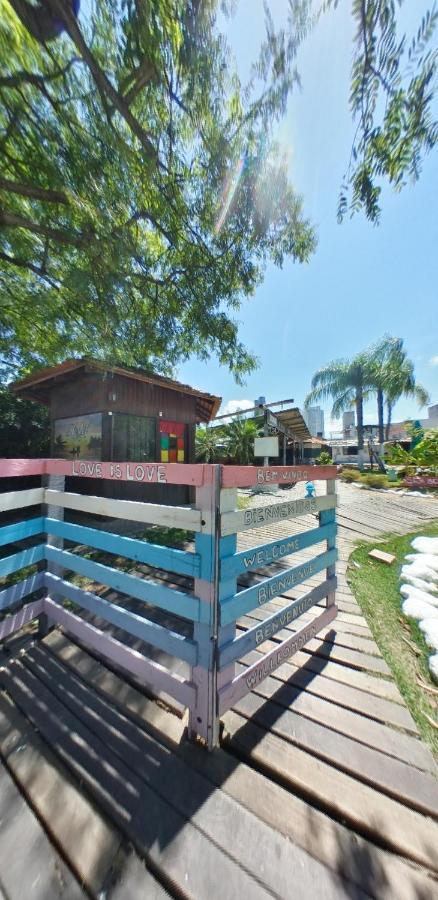 Hostel Barra Bar Balneario Camboriu Bagian luar foto