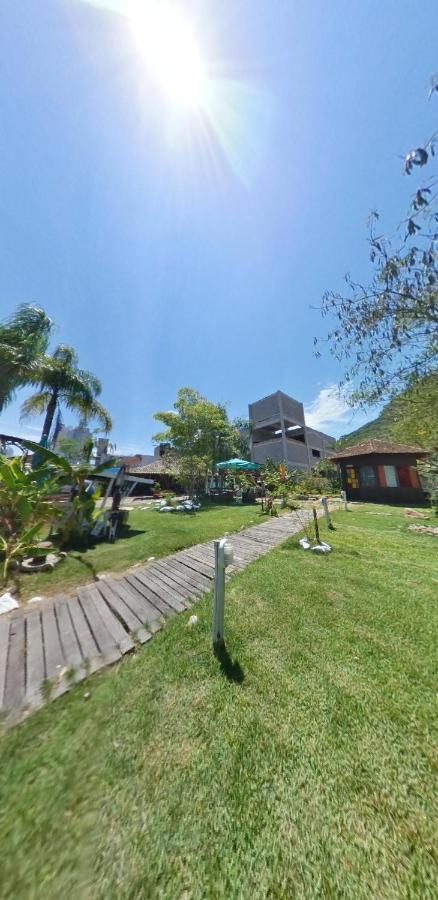 Hostel Barra Bar Balneario Camboriu Bagian luar foto