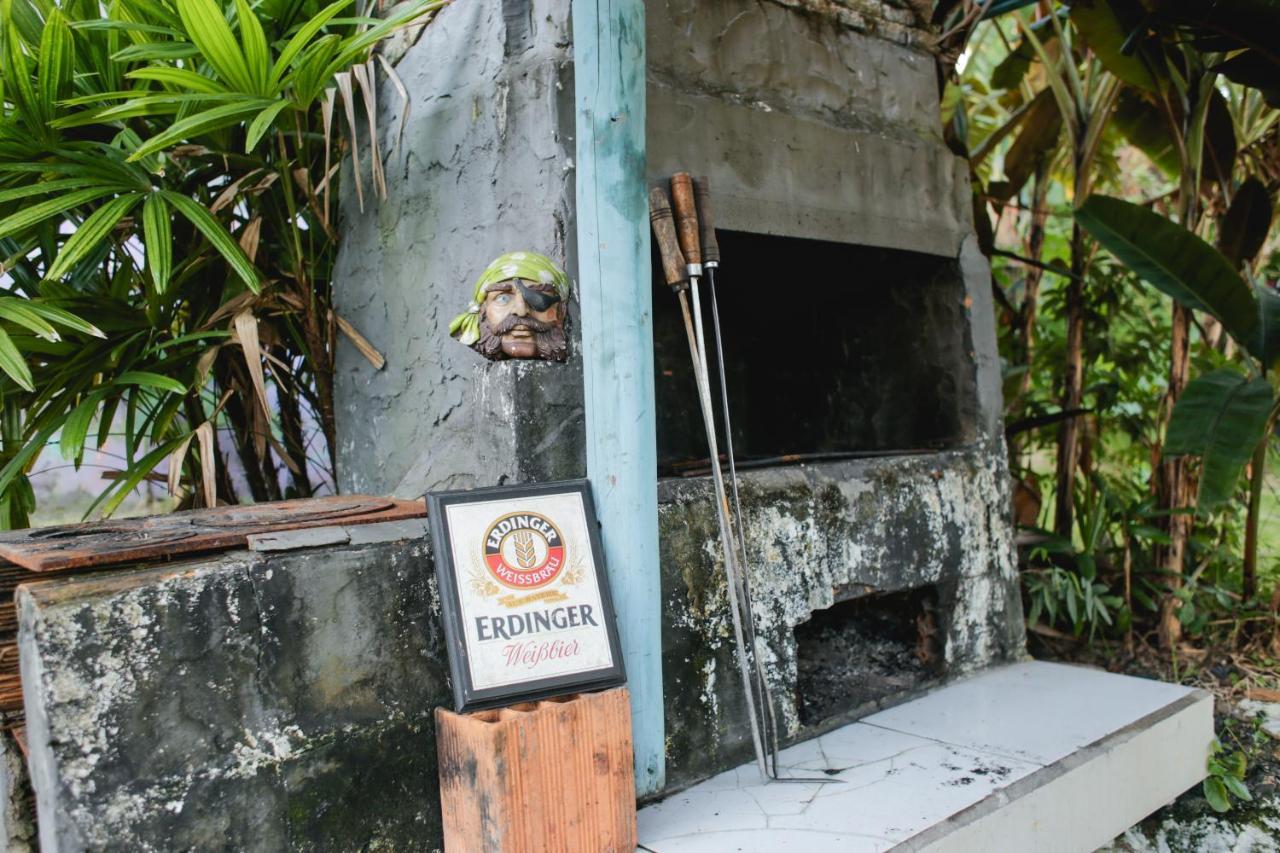 Hostel Barra Bar Balneario Camboriu Bagian luar foto