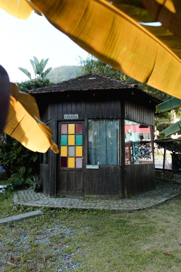 Hostel Barra Bar Balneario Camboriu Bagian luar foto