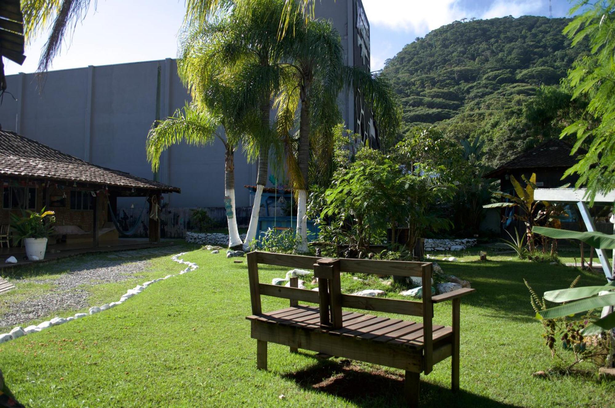 Hostel Barra Bar Balneario Camboriu Bagian luar foto